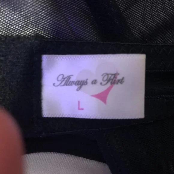 SEXY Black and white sleep dress with pushup - Picture 4 of 7